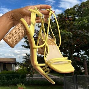 Dolce vita yellow “Nico” Strappy sandal heels size 9M